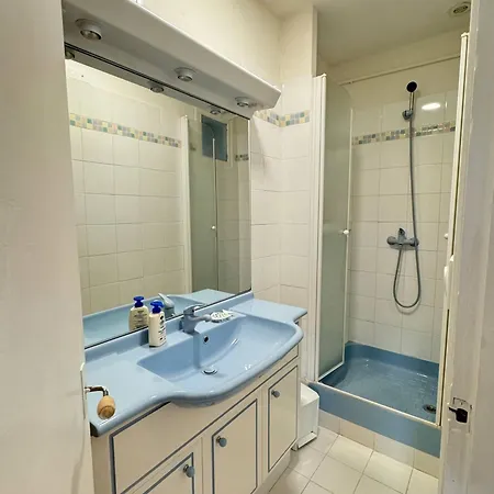 Apartment Valras-loc - En Front De Avec Balc
