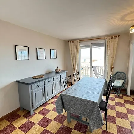 Apartment Valras-loc - En Front De Avec Balc *